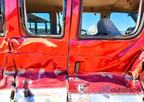 2001 Ford Econoline E150 Wagon z USA, uszkodzony, nr VIN 1FMRE11LX1HB27666